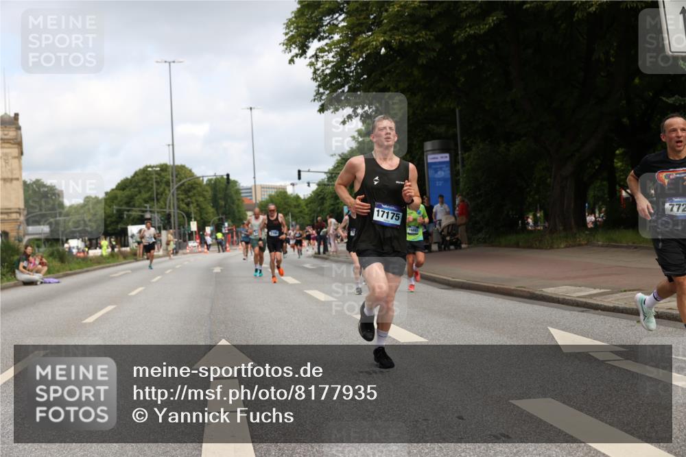 29.06.2025 - hella hamburg halbmarathon Yannick Fuchs http://msf.ph/oto/8177935 29.06.2025 10:28:10 20KM 1910, 1959, 2746, 2836, 4602, 4679, 4749, 6473, 7723, 8956, 10453, 12290, 14167, 14466, 14975, 15326, 16755, 16881, 16931, 17056, 17175, 17802, 18455, 18687, 18731, 18854 meine-sportfotos.de