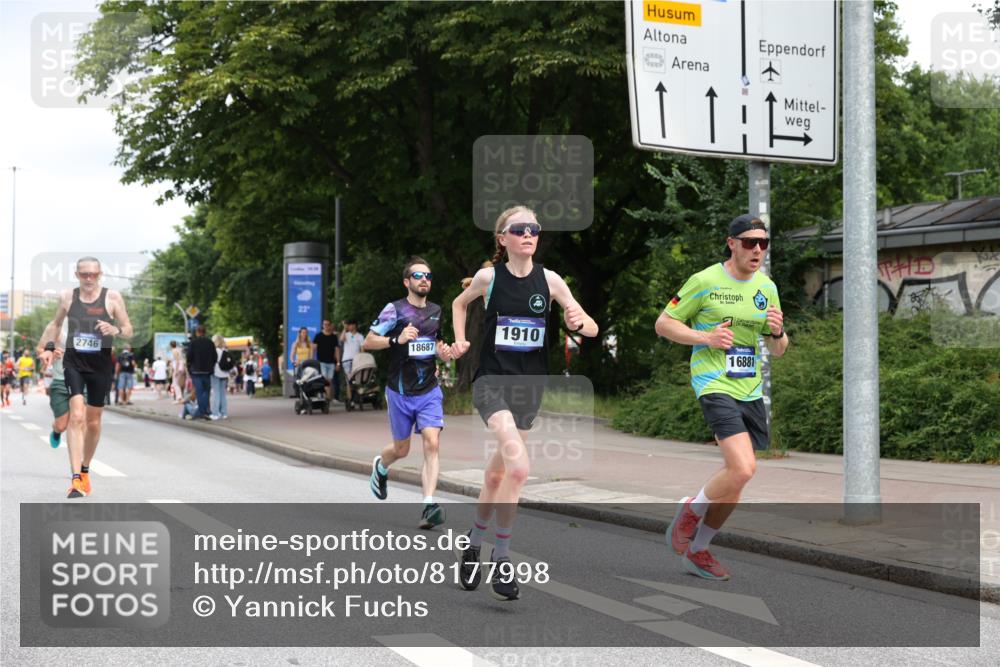 29.06.2025 - hella hamburg halbmarathon Yannick Fuchs http://msf.ph/oto/8177998 29.06.2025 10:28:12 20KM 1910, 1959, 2746, 2836, 4246, 4602, 4679, 6473, 7723, 8956, 12290, 14167, 14466, 14975, 15268, 15326, 16755, 16881, 16931, 17056, 17175, 17802, 18455, 18687, 18731, 18854 meine-sportfotos.de