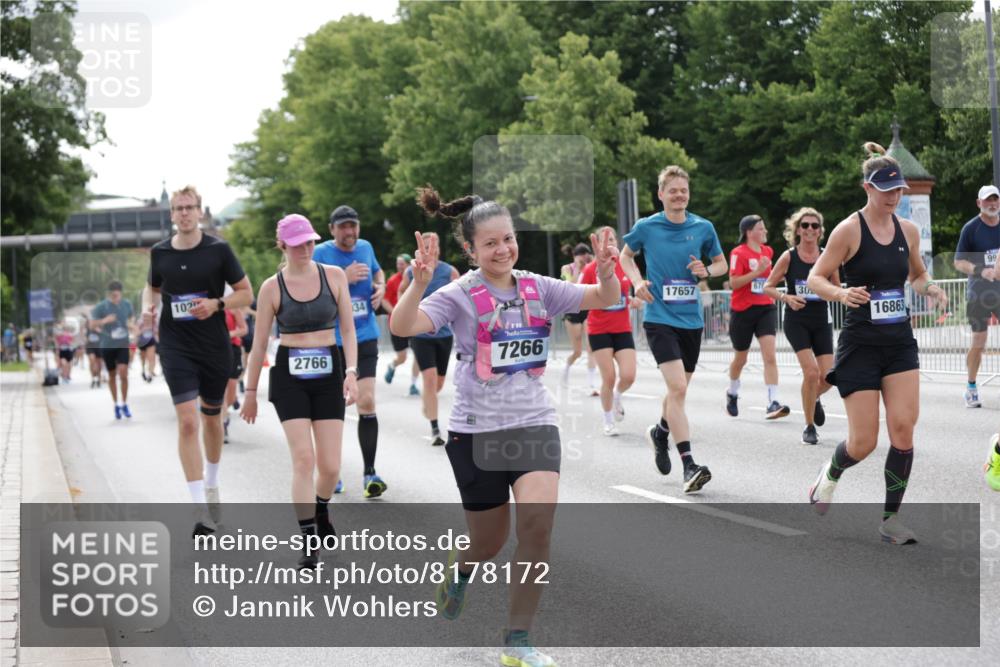 29.06.2025 - hella hamburg halbmarathon Jannik Wohlers http://msf.ph/oto/8178172 29.06.2025 10:22:34 Lombardsbrücke 1029, 1853, 2766, 3003, 3029, 3034, 4190, 4266, 5629, 6578, 6784, 6785, 7266, 7891, 9133, 9913, 10205, 10826, 12025, 12190, 12265, 13560, 13921, 14041, 14525, 14801, 15469, 16565, 16566, 16618, 16801, 16863, 17657 meine-sportfotos.de