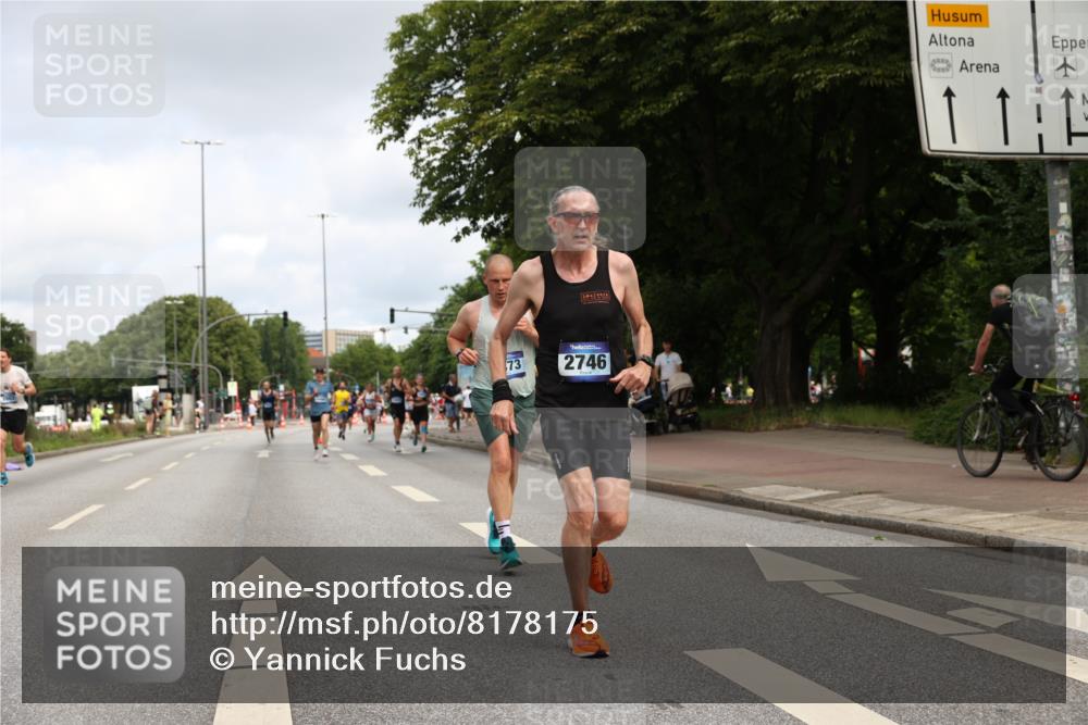 29.06.2025 - hella hamburg halbmarathon Yannick Fuchs http://msf.ph/oto/8178175 29.06.2025 10:28:14 20KM 1053, 1910, 1959, 2746, 2836, 4246, 4602, 4679, 6473, 7723, 8956, 12290, 14167, 14466, 14975, 15268, 15326, 16755, 16881, 16931, 17175, 17802, 18455, 18687, 18731, 18854 meine-sportfotos.de