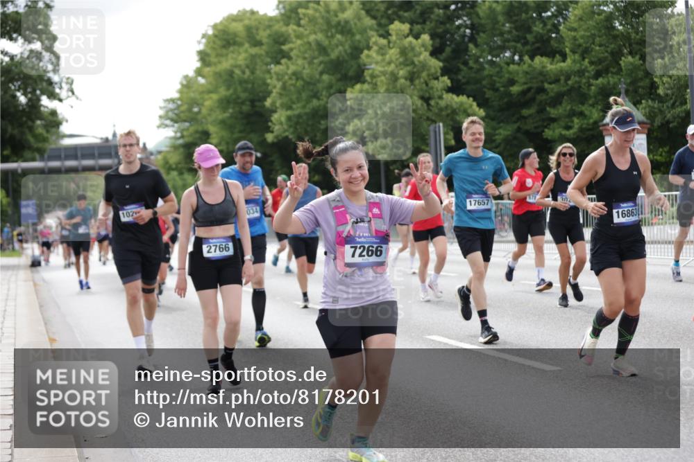 29.06.2025 - hella hamburg halbmarathon Jannik Wohlers http://msf.ph/oto/8178201 29.06.2025 10:22:34 Lombardsbrücke 1029, 1853, 2766, 3003, 3029, 3034, 4190, 4266, 5629, 6578, 6784, 6785, 7266, 7891, 9133, 9913, 10205, 10826, 12025, 12190, 12265, 13560, 13921, 14041, 14525, 14801, 15469, 16565, 16566, 16618, 16801, 16863, 17657 meine-sportfotos.de