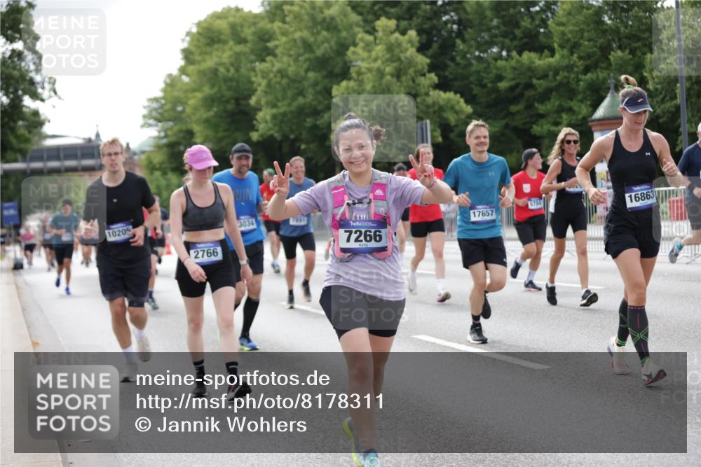 29.06.2025 - hella hamburg halbmarathon Jannik Wohlers http://msf.ph/oto/8178311 29.06.2025 10:22:34 Lombardsbrücke 1029, 1853, 2766, 3003, 3029, 3034, 4190, 4266, 5629, 6578, 6784, 6785, 7266, 7891, 9133, 9913, 10205, 10826, 12025, 12190, 12265, 13560, 13921, 14041, 14525, 14801, 15469, 16565, 16566, 16618, 16801, 16863, 17657 meine-sportfotos.de