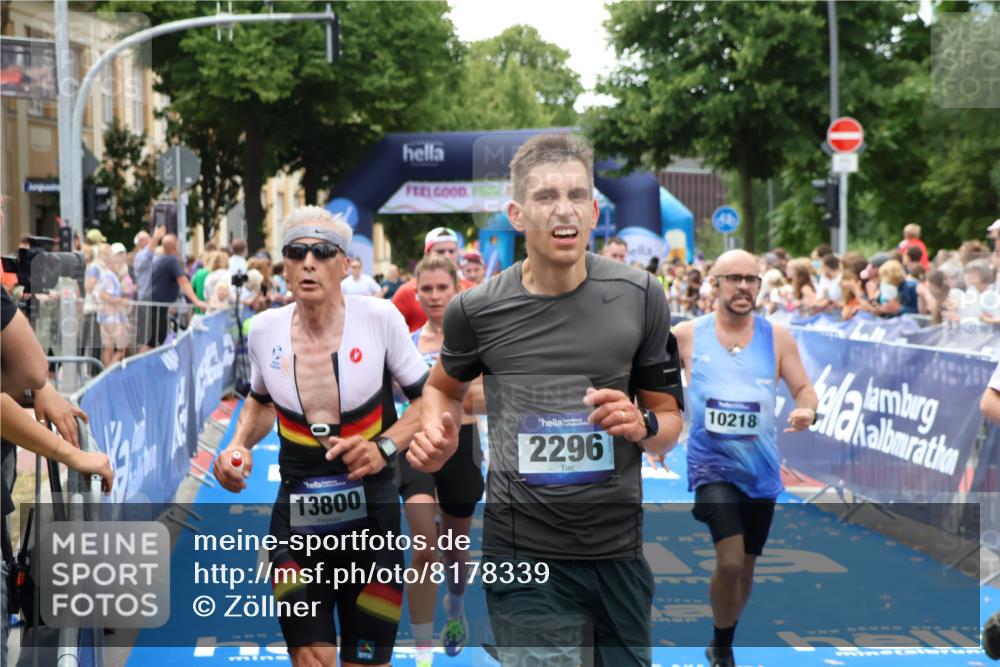 29.06.2025 - hella hamburg halbmarathon Zöllner http://msf.ph/oto/8178339 29.06.2025 10:38:54 Ziel 2296, 2719, 2980, 3783, 8958, 9264, 9540, 10218, 11055, 13755, 13800, 14093, 15257, 15372, 17722 meine-sportfotos.de