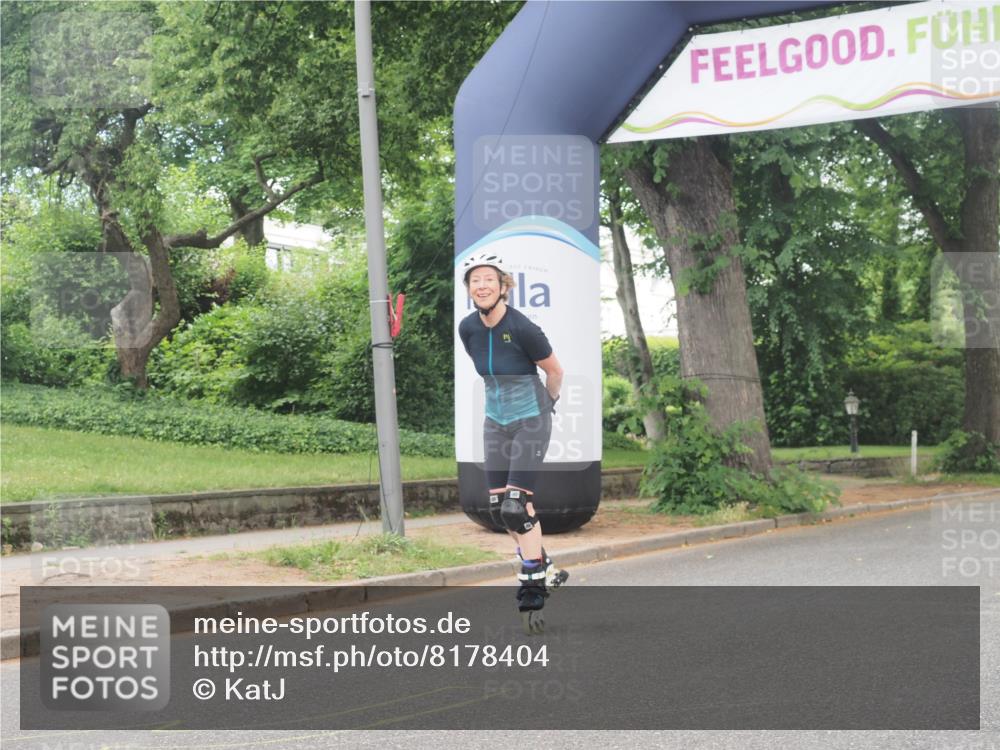 29.06.2025 - hella hamburg halbmarathon KatJ http://msf.ph/oto/8178404 29.06.2025 09:21:56 Zwischen KM18-KM19  meine-sportfotos.de