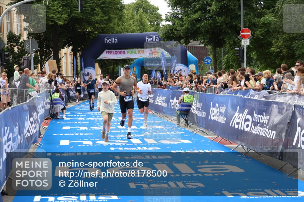29.06.2025 - hella hamburg halbmarathon Zöllner http://msf.ph/oto/8178500 29.06.2025 10:29:07 Ziel 3043, 10171, 10351, 16157, 18874 meine-sportfotos.de