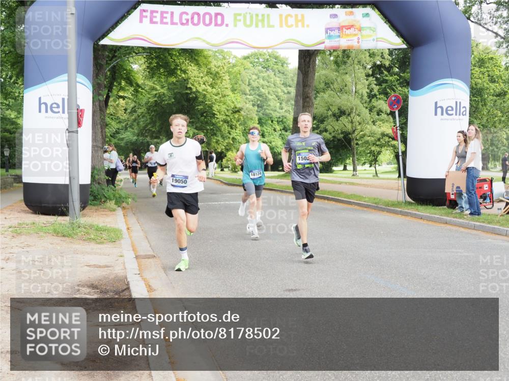 29.06.2025 - hella hamburg halbmarathon MichiJ http://msf.ph/oto/8178502 29.06.2025 10:16:56 Zwischen KM18-KM19 15023, 18124, 18692, 19050 meine-sportfotos.de