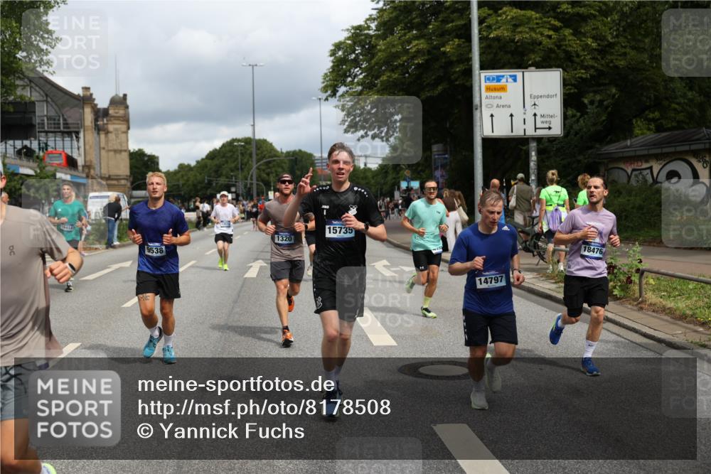29.06.2025 - hella hamburg halbmarathon Yannick Fuchs http://msf.ph/oto/8178508 29.06.2025 10:42:31 20KM 1086, 1320, 1884, 1914, 2213, 2340, 2442, 3213, 3747, 4324, 4711, 5024, 5362, 5528, 5915, 6081, 6377, 6836, 6923, 7367, 8216, 8916, 9262, 9482, 9538, 9638, 10000, 11211, 11467, 11961, 12549, 12747, 13570, 13614, 14797, 14814, 15309, 15573, 15590, 15629, 15735, 15808, 16094, 16149, 16205, 16269, 16414, 16766, 17007, 18206, 18251, 18476, 18790, 18836, 18923, 18963, 19198 meine-sportfotos.de