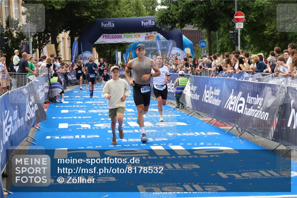 29.06.2025 - hella hamburg halbmarathon Zöllner http://msf.ph/oto/8178532 29.06.2025 10:29:08 Ziel 3043, 8473, 10171, 10351, 16157, 18874 meine-sportfotos.de