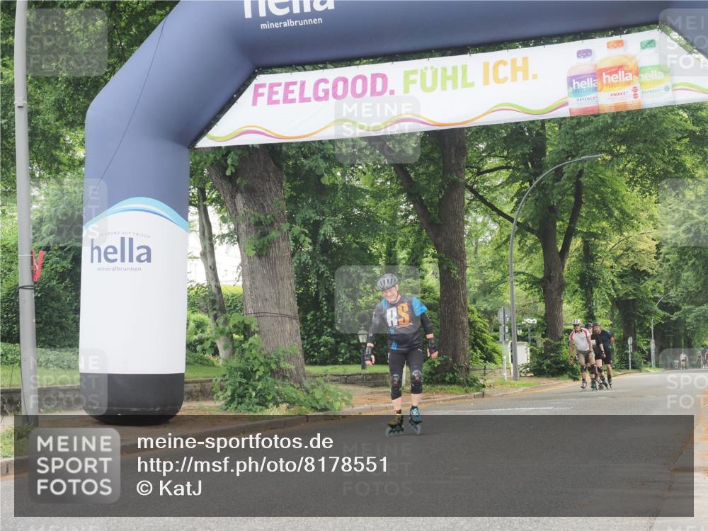 29.06.2025 - hella hamburg halbmarathon KatJ http://msf.ph/oto/8178551 29.06.2025 09:22:03 Zwischen KM18-KM19  meine-sportfotos.de