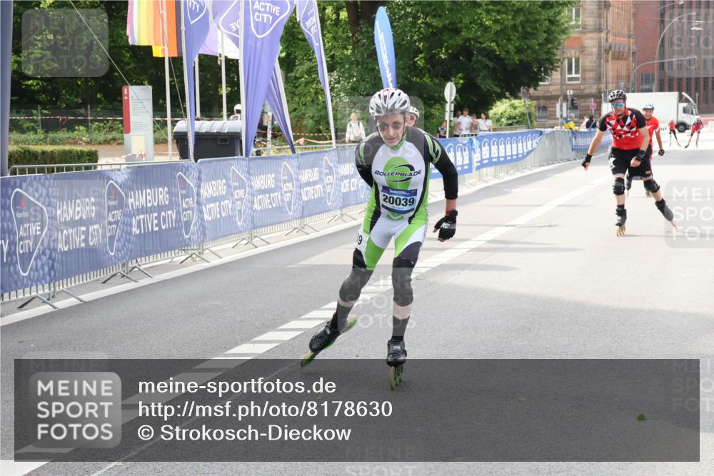 29.06.2025 - hella hamburg halbmarathon Strokosch-Dieckow http://msf.ph/oto/8178630 29.06.2025 09:20:24 Ziel 20039, 20411, 20417, 20434 meine-sportfotos.de