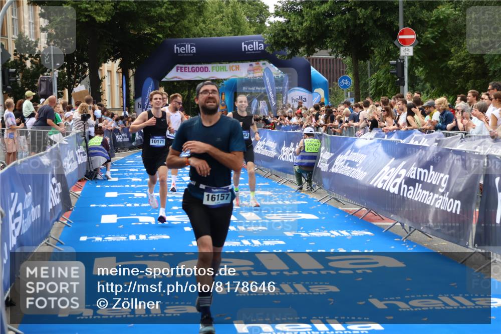 29.06.2025 - hella hamburg halbmarathon Zöllner http://msf.ph/oto/8178646 29.06.2025 10:29:13 Ziel 3043, 8473, 10171, 16157, 19194 meine-sportfotos.de