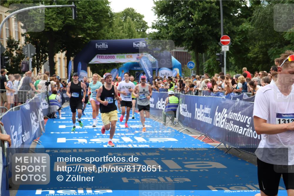 29.06.2025 - hella hamburg halbmarathon Zöllner http://msf.ph/oto/8178651 29.06.2025 10:39:04 Ziel 1164, 1803, 2262, 3136, 4359, 6682, 11447, 13137, 15561, 15873, 16820, 18734, 19151 meine-sportfotos.de