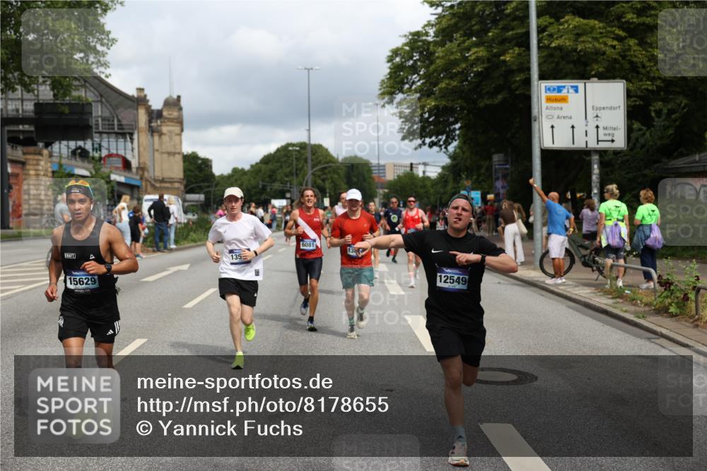 29.06.2025 - hella hamburg halbmarathon Yannick Fuchs http://msf.ph/oto/8178655 29.06.2025 10:42:34 20KM 1086, 1320, 1537, 1884, 1914, 2442, 3213, 3747, 4324, 4711, 5362, 6081, 6377, 6923, 7367, 8216, 8916, 9482, 9538, 9638, 10000, 11211, 11467, 12149, 12549, 12747, 12840, 13570, 13614, 14797, 14814, 14990, 15309, 15573, 15590, 15629, 15735, 15917, 16094, 16149, 16269, 16414, 16766, 17007, 17127, 18206, 18251, 18476, 18790, 18836, 18923, 19198 meine-sportfotos.de