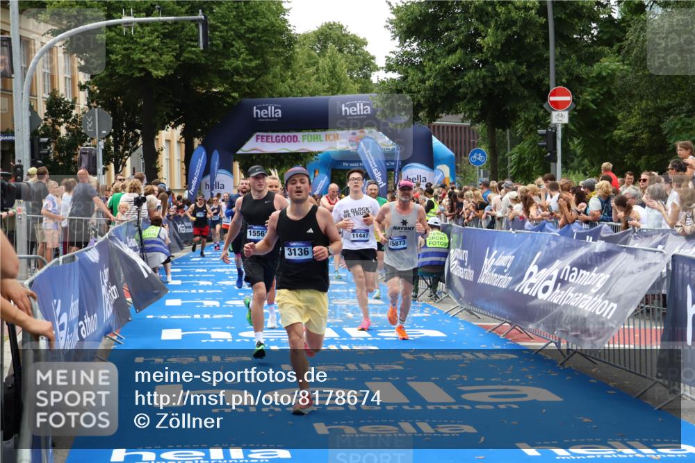 29.06.2025 - hella hamburg halbmarathon Zöllner http://msf.ph/oto/8178674 29.06.2025 10:39:05 Ziel 1164, 1803, 2262, 3136, 4359, 6682, 6686, 6687, 11447, 11619, 15561, 15873, 16820, 18734, 19151 meine-sportfotos.de
