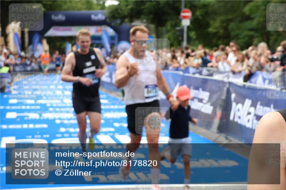29.06.2025 - hella hamburg halbmarathon Zöllner http://msf.ph/oto/8178820 29.06.2025 10:29:17 Ziel 8473, 12287, 12337, 14395, 19194 meine-sportfotos.de
