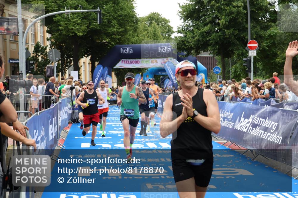29.06.2025 - hella hamburg halbmarathon Zöllner http://msf.ph/oto/8178870 29.06.2025 10:39:11 Ziel 1445, 1803, 2262, 3282, 4759, 6686, 6687, 11619, 12137, 15556, 16656, 16820, 18149, 18547 meine-sportfotos.de