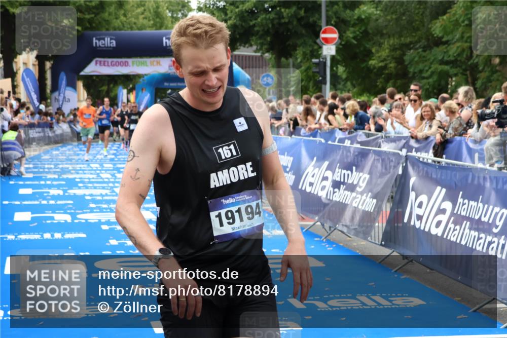 29.06.2025 - hella hamburg halbmarathon Zöllner http://msf.ph/oto/8178894 29.06.2025 10:29:19 Ziel 12287, 12337, 14164, 14395 meine-sportfotos.de