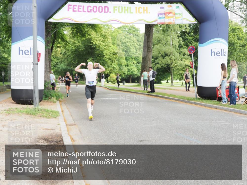 29.06.2025 - hella hamburg halbmarathon MichiJ http://msf.ph/oto/8179030 29.06.2025 10:17:00 Zwischen KM18-KM19 15023, 18124, 18692, 19050 meine-sportfotos.de