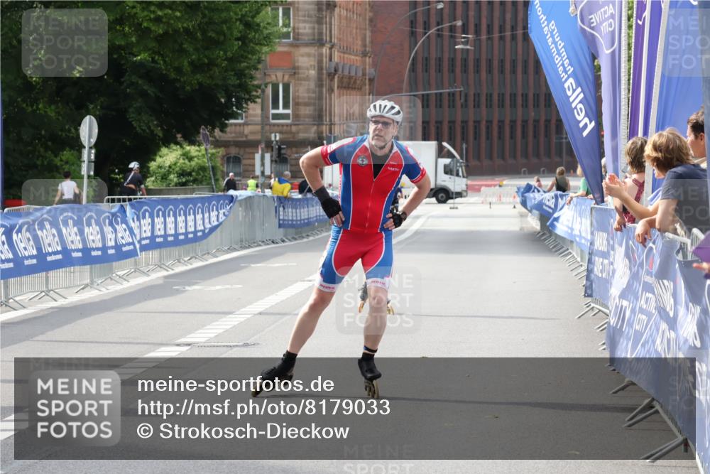 29.06.2025 - hella hamburg halbmarathon Strokosch-Dieckow http://msf.ph/oto/8179033 29.06.2025 09:20:43 Ziel 20150, 20316, 20457 meine-sportfotos.de
