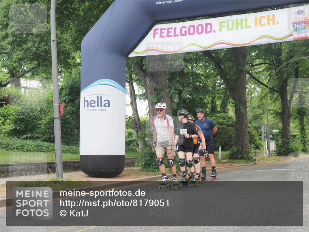 29.06.2025 - hella hamburg halbmarathon KatJ http://msf.ph/oto/8179051 29.06.2025 09:22:07 Zwischen KM18-KM19  meine-sportfotos.de