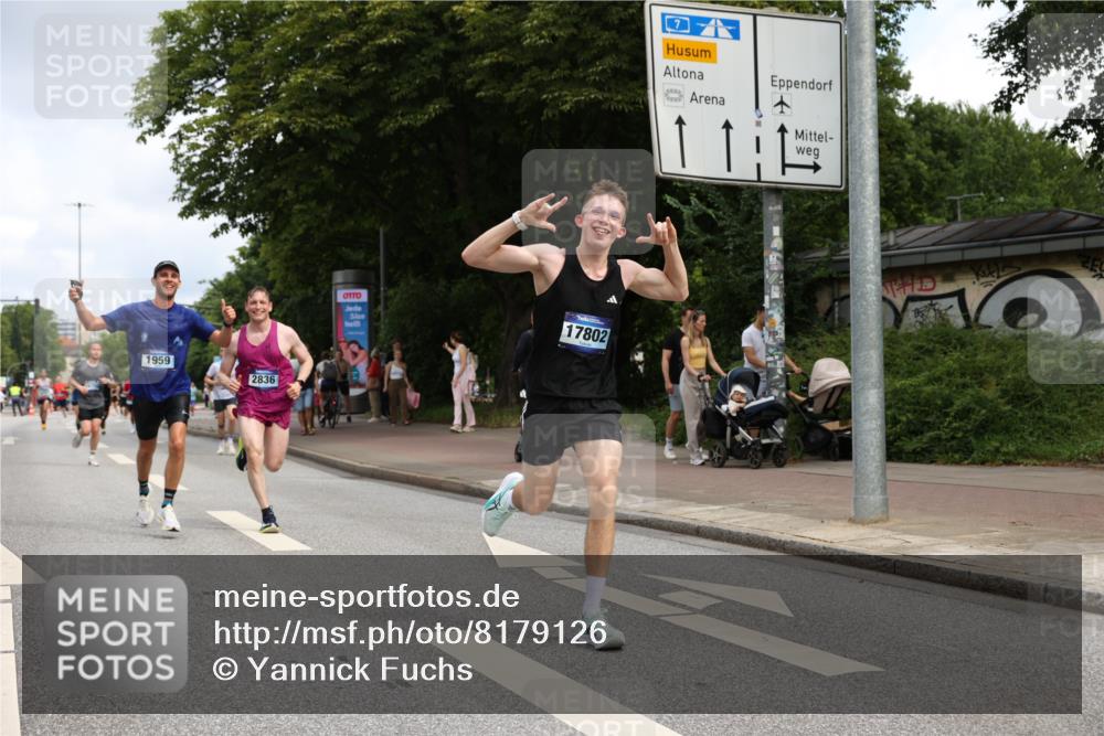 29.06.2025 - hella hamburg halbmarathon Yannick Fuchs http://msf.ph/oto/8179126 29.06.2025 10:28:26 20KM 1053, 1396, 1959, 2243, 2836, 4246, 4602, 5193, 8312, 8956, 11227, 12595, 13618, 14289, 14310, 14466, 14784, 14975, 15268, 15326, 15887, 16724, 16755, 16931, 17191, 17802, 18455, 18731, 18854 meine-sportfotos.de