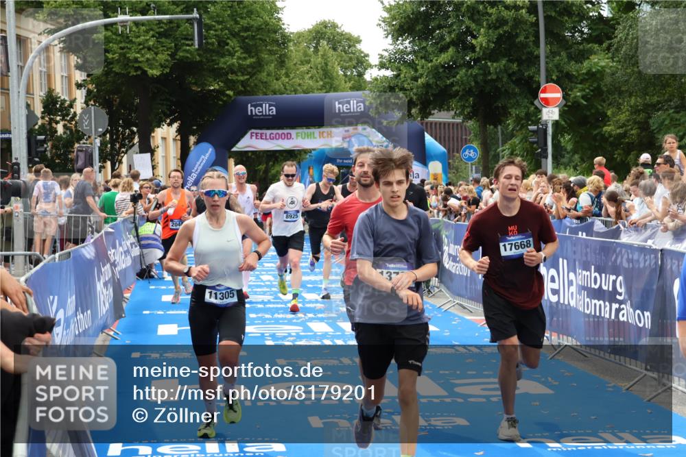 29.06.2025 - hella hamburg halbmarathon Zöllner http://msf.ph/oto/8179201 29.06.2025 10:39:20 Ziel 2044, 3282, 4565, 5752, 6037, 8319, 8925, 11305, 12046, 13479, 13729, 14311, 17646, 17668 meine-sportfotos.de