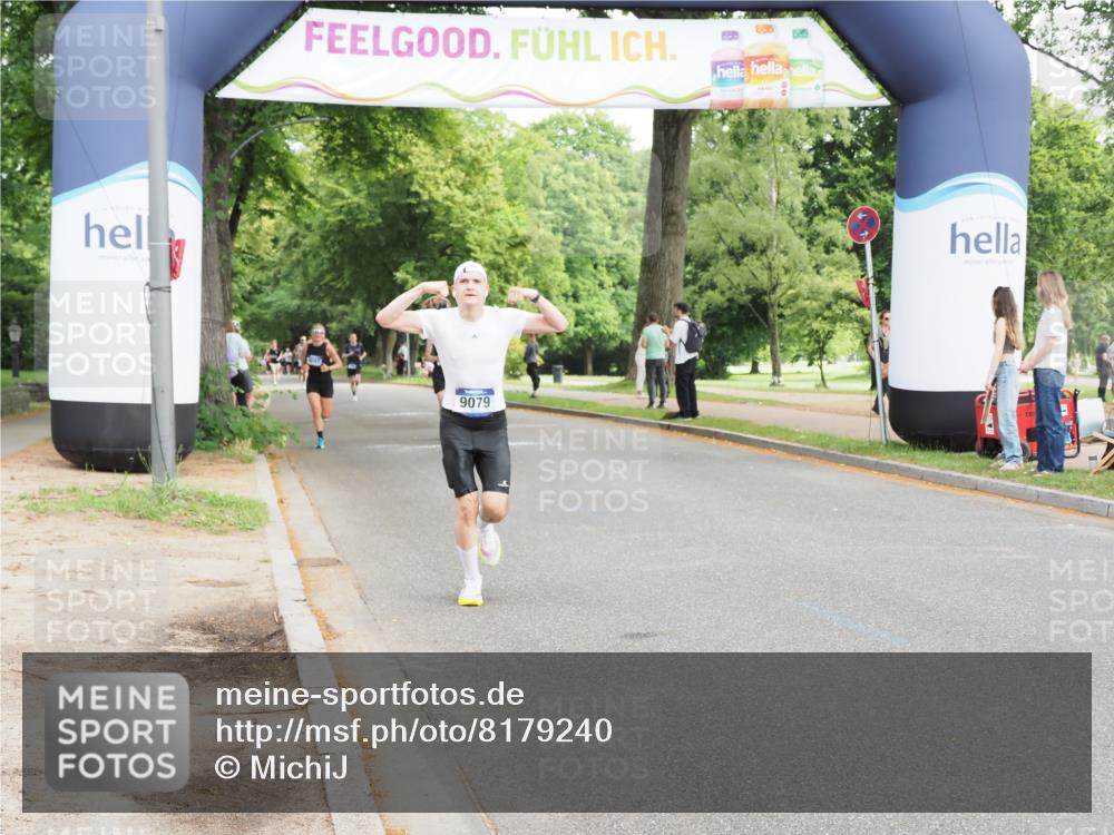 29.06.2025 - hella hamburg halbmarathon MichiJ http://msf.ph/oto/8179240 29.06.2025 10:17:00 Zwischen KM18-KM19 15023, 18124, 18692, 19050 meine-sportfotos.de