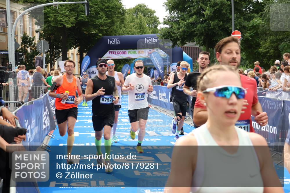 29.06.2025 - hella hamburg halbmarathon Zöllner http://msf.ph/oto/8179281 29.06.2025 10:39:22 Ziel 2044, 4565, 5752, 6037, 8319, 8925, 12046, 13479, 14311, 14359, 15866, 17646 meine-sportfotos.de