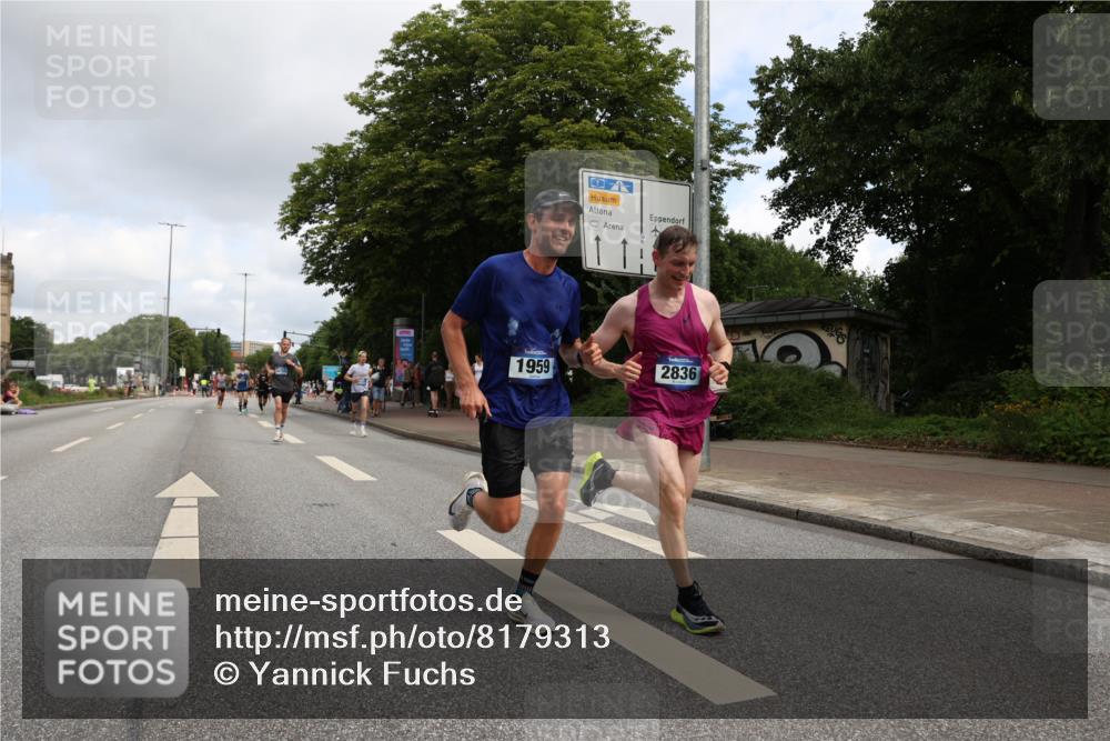 29.06.2025 - hella hamburg halbmarathon Yannick Fuchs http://msf.ph/oto/8179313 29.06.2025 10:28:27 20KM 1053, 1396, 1959, 2243, 2836, 4246, 4602, 5193, 8312, 8956, 11227, 12595, 13618, 14289, 14310, 14466, 14784, 14975, 15268, 15326, 15887, 16724, 16755, 16931, 17191, 17802, 18455, 18731, 18854 meine-sportfotos.de