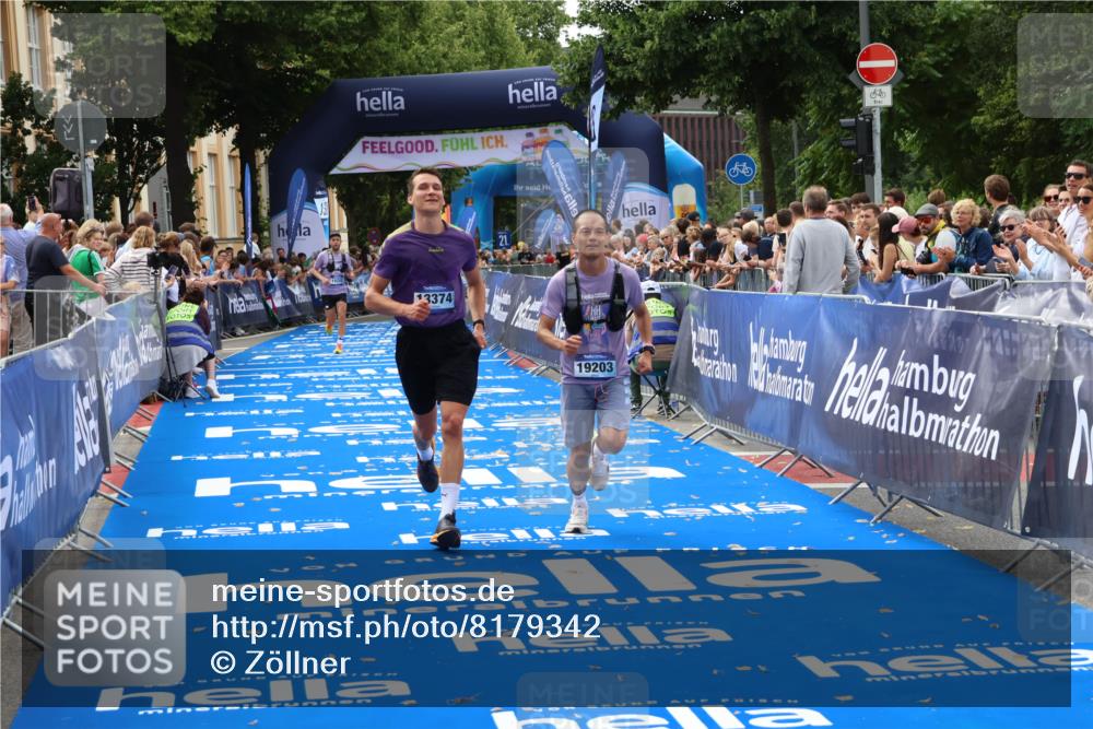 29.06.2025 - hella hamburg halbmarathon Zöllner http://msf.ph/oto/8179342 29.06.2025 10:29:51 Ziel 13374, 19202 meine-sportfotos.de