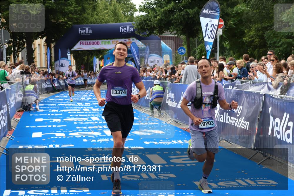 29.06.2025 - hella hamburg halbmarathon Zöllner http://msf.ph/oto/8179381 29.06.2025 10:29:52 Ziel 13374, 19202 meine-sportfotos.de