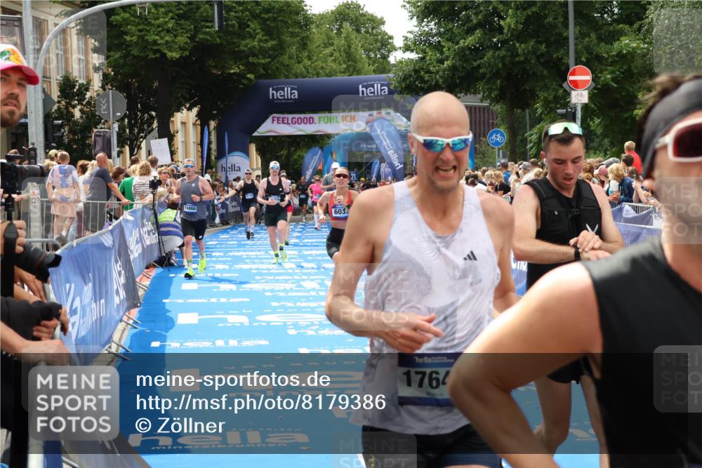 29.06.2025 - hella hamburg halbmarathon Zöllner http://msf.ph/oto/8179386 29.06.2025 10:39:25 Ziel 2972, 6037, 6152, 8319, 8346, 12335, 12372, 13479, 14359, 15013, 15866, 17646 meine-sportfotos.de