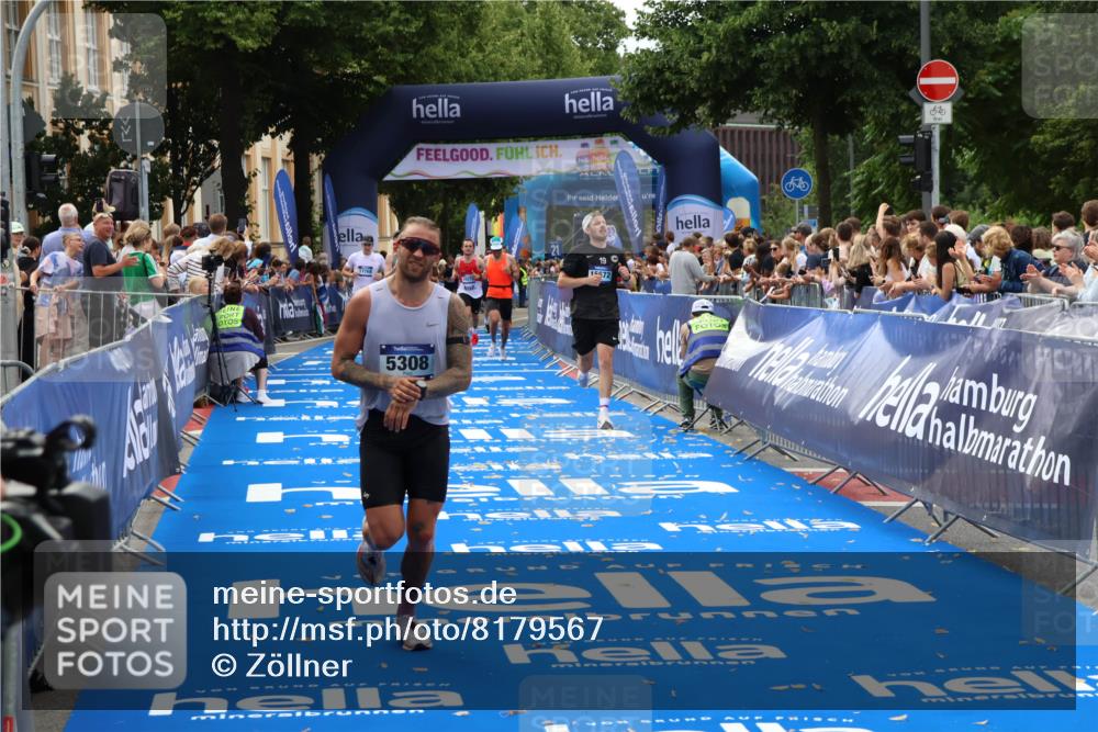 29.06.2025 - hella hamburg halbmarathon Zöllner http://msf.ph/oto/8179567 29.06.2025 10:30:03 Ziel 2689, 3189, 5308, 8190, 9634, 10270, 15672, 17768 meine-sportfotos.de