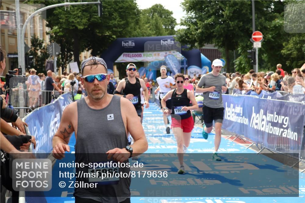 29.06.2025 - hella hamburg halbmarathon Zöllner http://msf.ph/oto/8179636 29.06.2025 10:39:31 Ziel 1343, 2546, 2972, 6152, 8346, 9116, 12335, 12372, 15013, 15965 meine-sportfotos.de