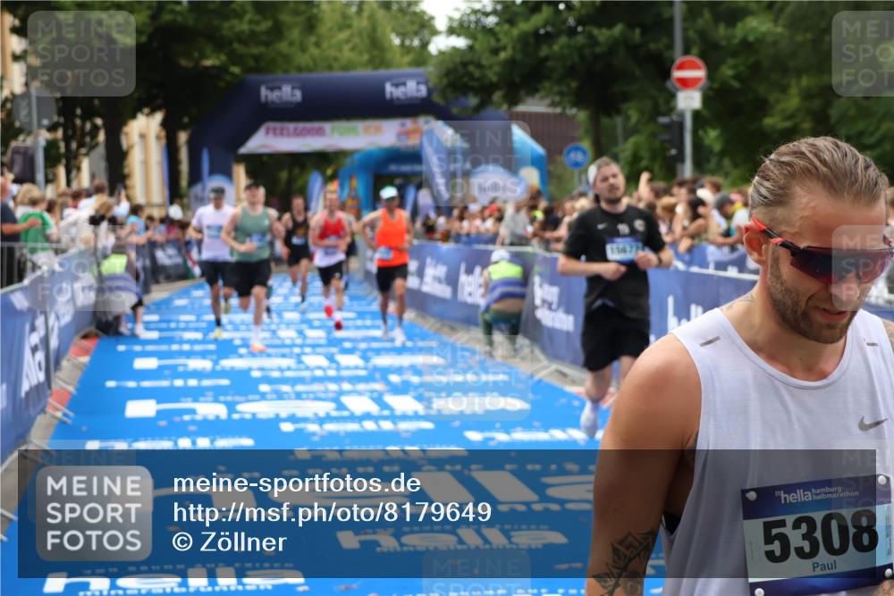 29.06.2025 - hella hamburg halbmarathon Zöllner http://msf.ph/oto/8179649 29.06.2025 10:30:06 Ziel 2689, 3189, 8190, 9634, 10270, 12308, 15507, 15672, 17768 meine-sportfotos.de