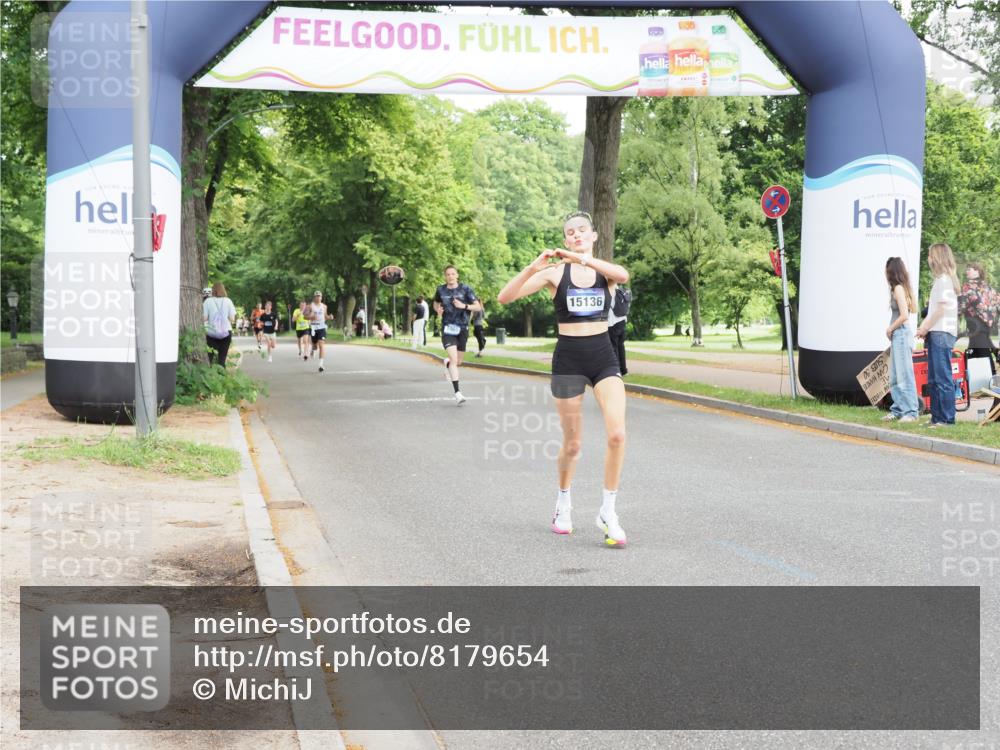 29.06.2025 - hella hamburg halbmarathon MichiJ http://msf.ph/oto/8179654 29.06.2025 10:17:06 Zwischen KM18-KM19 9079, 9097, 12341, 15136 meine-sportfotos.de