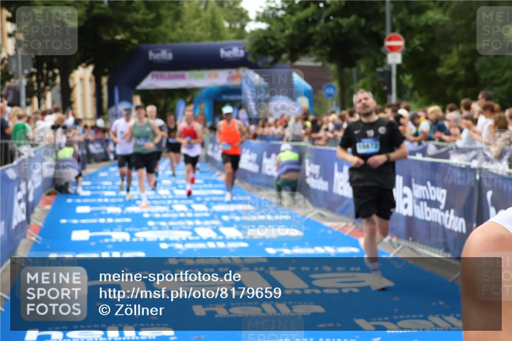 29.06.2025 - hella hamburg halbmarathon Zöllner http://msf.ph/oto/8179659 29.06.2025 10:30:07 Ziel 2689, 3189, 8190, 9634, 10270, 12308, 15507, 15672, 17768 meine-sportfotos.de