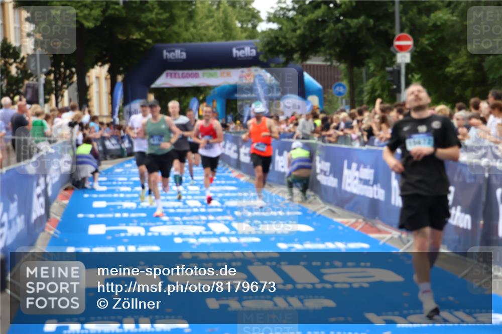 29.06.2025 - hella hamburg halbmarathon Zöllner http://msf.ph/oto/8179673 29.06.2025 10:30:07 Ziel 2689, 3189, 8190, 9634, 10270, 12308, 15507, 15672, 17768 meine-sportfotos.de