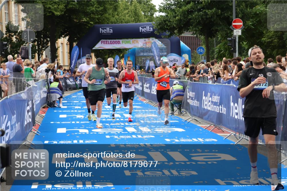 29.06.2025 - hella hamburg halbmarathon Zöllner http://msf.ph/oto/8179677 29.06.2025 10:30:08 Ziel 2689, 3189, 8190, 9634, 10270, 12308, 15507, 15672, 17768 meine-sportfotos.de