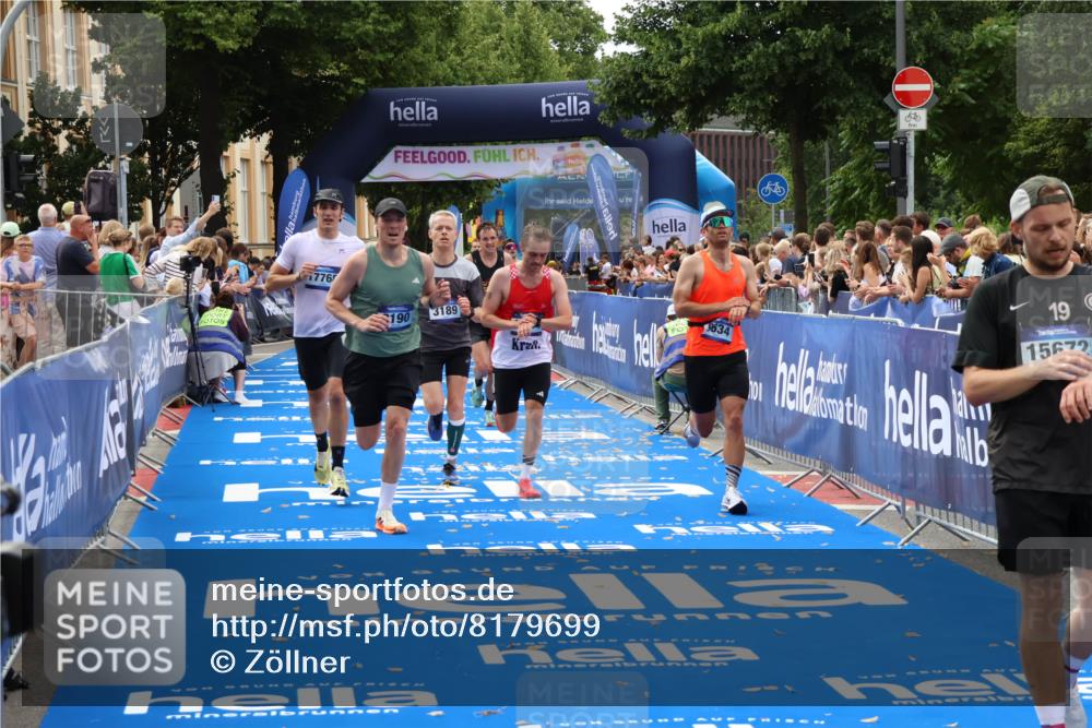 29.06.2025 - hella hamburg halbmarathon Zöllner http://msf.ph/oto/8179699 29.06.2025 10:30:08 Ziel 2689, 3189, 8190, 9634, 10270, 12308, 15507, 15672, 17768 meine-sportfotos.de