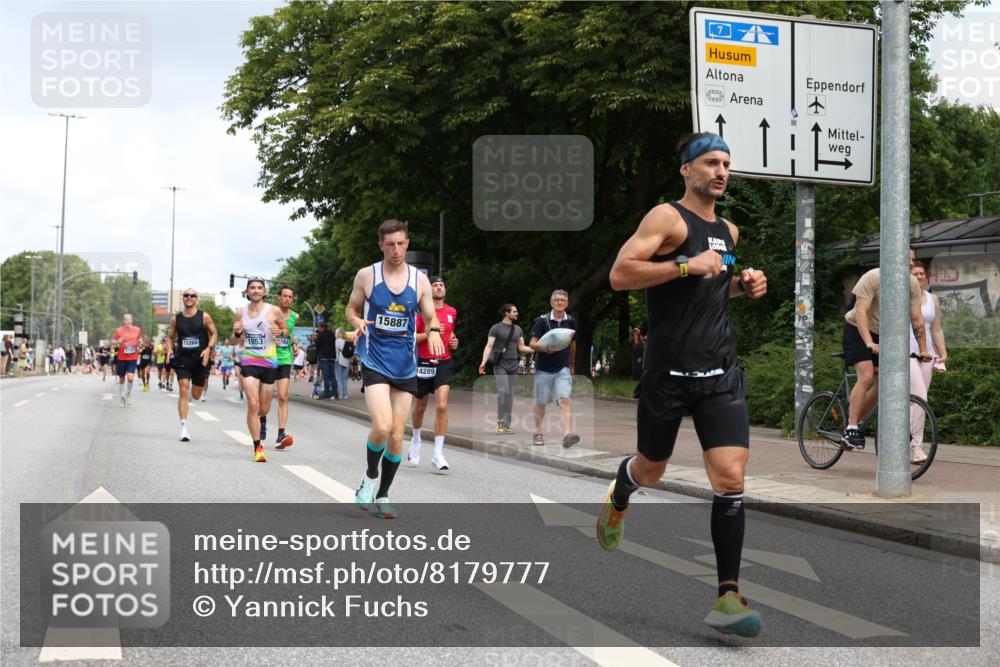 29.06.2025 - hella hamburg halbmarathon Yannick Fuchs http://msf.ph/oto/8179777 29.06.2025 10:28:34 20KM 1053, 1396, 1743, 2243, 2836, 4246, 5193, 8312, 9345, 10865, 11227, 12595, 13066, 13493, 13494, 13618, 14289, 14310, 14784, 15268, 15326, 15887, 16243, 16724, 16755, 17191, 17489, 18099, 18906 meine-sportfotos.de