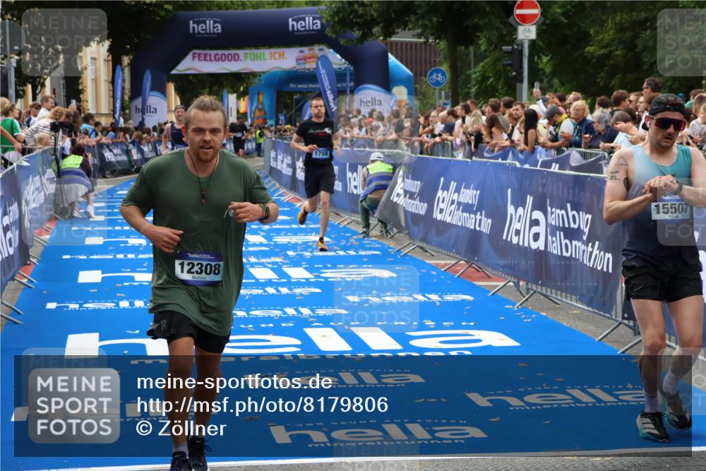 29.06.2025 - hella hamburg halbmarathon Zöllner http://msf.ph/oto/8179806 29.06.2025 10:30:14 Ziel 1758, 8323, 12308, 15507 meine-sportfotos.de