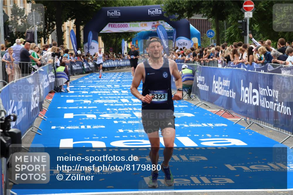 29.06.2025 - hella hamburg halbmarathon Zöllner http://msf.ph/oto/8179880 29.06.2025 10:30:18 Ziel 1758, 8323, 10173, 12691 meine-sportfotos.de