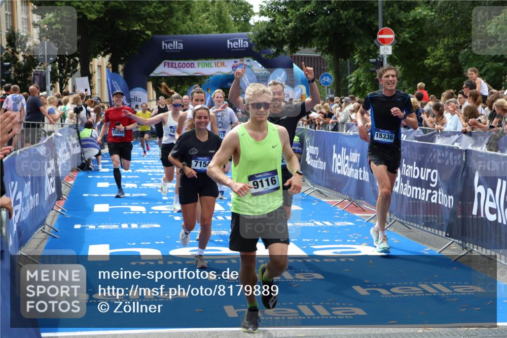29.06.2025 - hella hamburg halbmarathon Zöllner http://msf.ph/oto/8179889 29.06.2025 10:39:39 Ziel 1358, 4888, 7152, 7154, 9116, 9265, 11284, 11806, 14077, 15094, 15336, 15828, 15965, 17215, 17360, 17425, 18154, 18285, 18803 meine-sportfotos.de