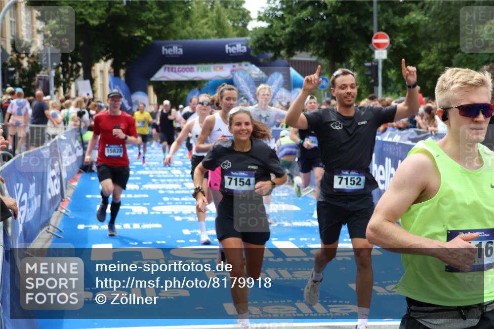 29.06.2025 - hella hamburg halbmarathon Zöllner http://msf.ph/oto/8179918 29.06.2025 10:39:40 Ziel 1358, 4398, 4888, 7152, 7154, 9116, 9265, 11284, 11806, 14077, 15094, 15336, 15828, 16761, 17215, 17360, 17425, 18154, 18285, 18803 meine-sportfotos.de