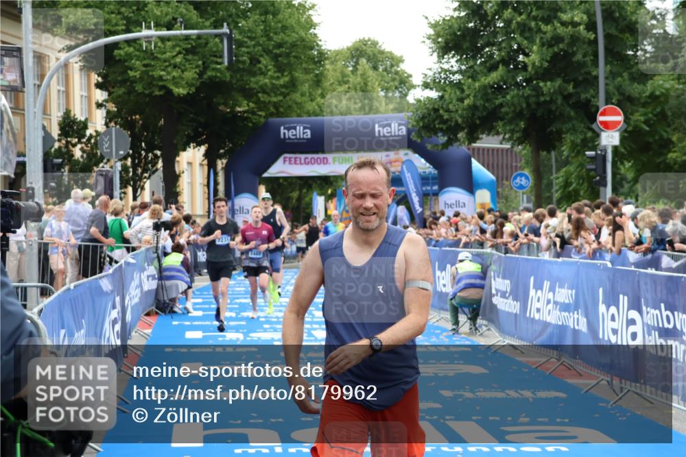 29.06.2025 - hella hamburg halbmarathon Zöllner http://msf.ph/oto/8179962 29.06.2025 10:30:37 Ziel 2460, 2851, 3845, 7231, 8318, 11413, 12049, 15253, 16713, 17322 meine-sportfotos.de