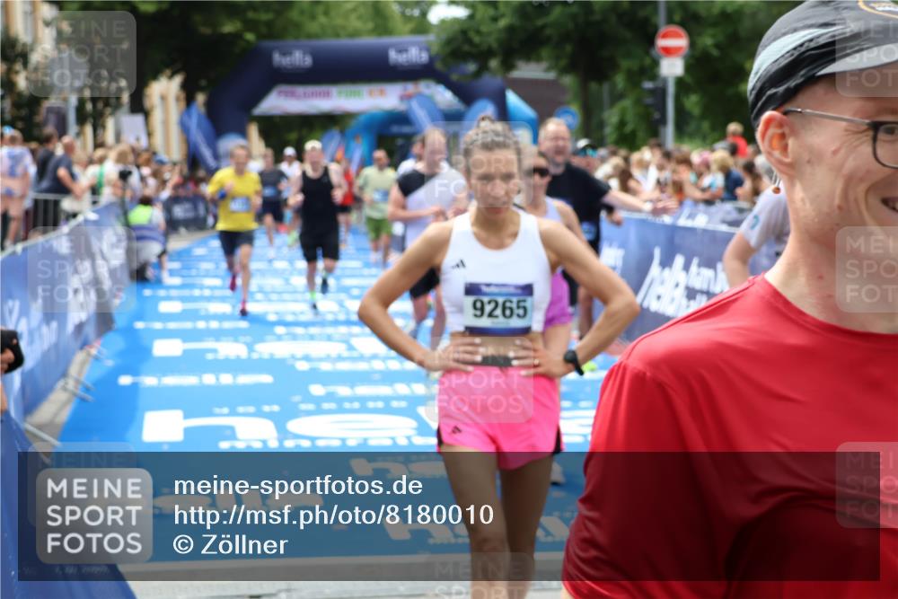 29.06.2025 - hella hamburg halbmarathon Zöllner http://msf.ph/oto/8180010 29.06.2025 10:39:43 Ziel 1358, 4398, 4888, 11284, 11806, 13190, 14077, 15094, 15435, 16580, 16761, 17005, 17215, 17360, 17425, 17792, 18154, 18803 meine-sportfotos.de