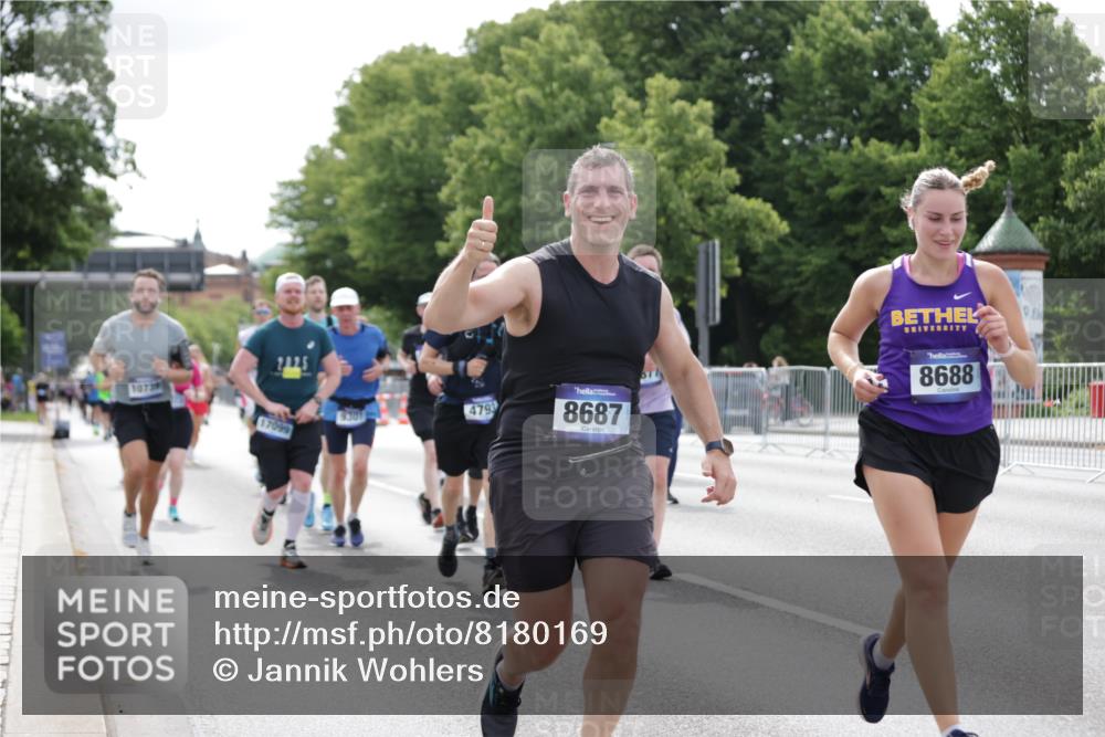 29.06.2025 - hella hamburg halbmarathon Jannik Wohlers http://msf.ph/oto/8180169 29.06.2025 10:22:49 Lombardsbrücke 1362, 2925, 4190, 4266, 4728, 4793, 6502, 6578, 6784, 6785, 6849, 7891, 8687, 8688, 8716, 8918, 8920, 9133, 9301, 9877, 10739, 11798, 12025, 12073, 12265, 13560, 14041, 14338, 14821, 16416, 16558, 17013, 17099, 17207, 17299, 17719 meine-sportfotos.de