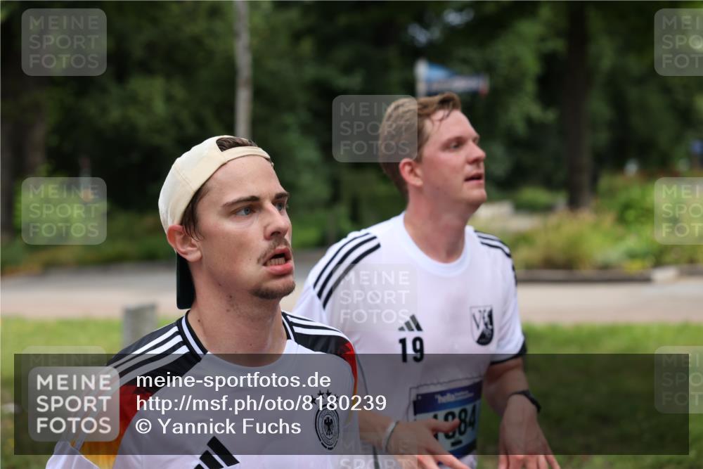 29.06.2025 - hella hamburg halbmarathon Yannick Fuchs http://msf.ph/oto/8180239 29.06.2025 10:42:51 20KM 1086, 1163, 1176, 1537, 1884, 1892, 2442, 3213, 3985, 4711, 5421, 6389, 6923, 8216, 8889, 8916, 9348, 9482, 9638, 9770, 10000, 11451, 11467, 12149, 12534, 12690, 12840, 13962, 14033, 14192, 14511, 14990, 15784, 15917, 15981, 16094, 16269, 17007, 17127, 17395, 17745, 17855, 17982, 18251, 18815, 18923, 19198 meine-sportfotos.de
