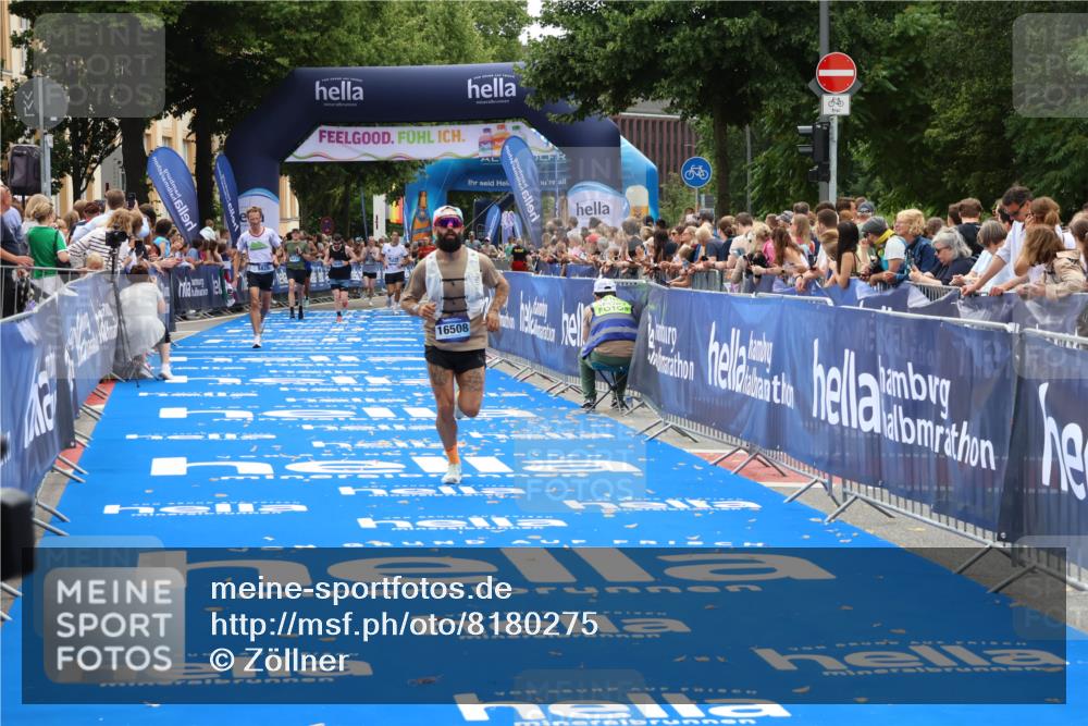 29.06.2025 - hella hamburg halbmarathon Zöllner http://msf.ph/oto/8180275 29.06.2025 10:31:05 Ziel 5826, 16508 meine-sportfotos.de